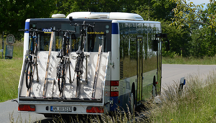 Methode klein persoon Fiets mee op de bus is een blijvertje in Duitsland - Fietsberaad